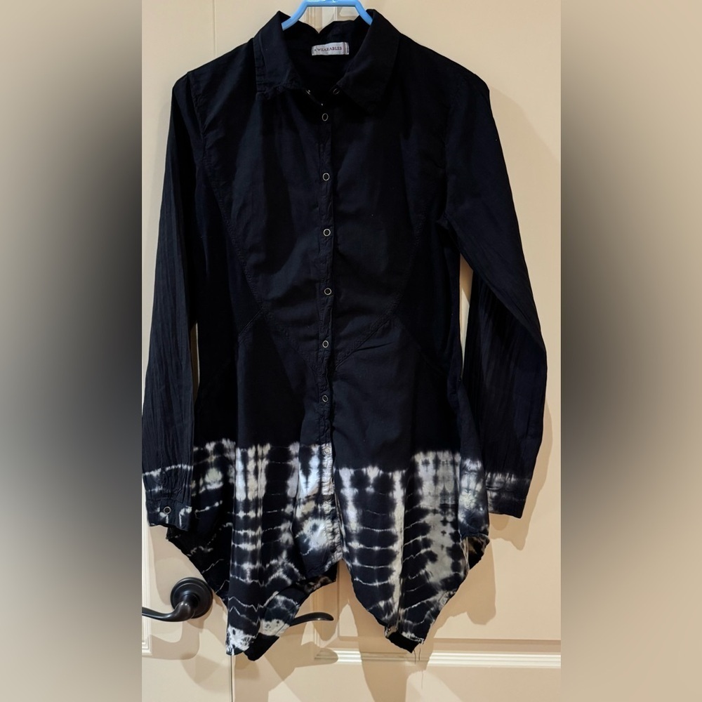 Black and White long sleeves Tie-Dye Button Down Shirt Size Medium